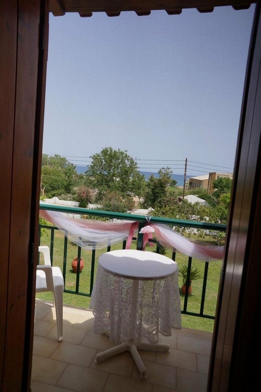 Electra Pension Maleme  Exterior photo